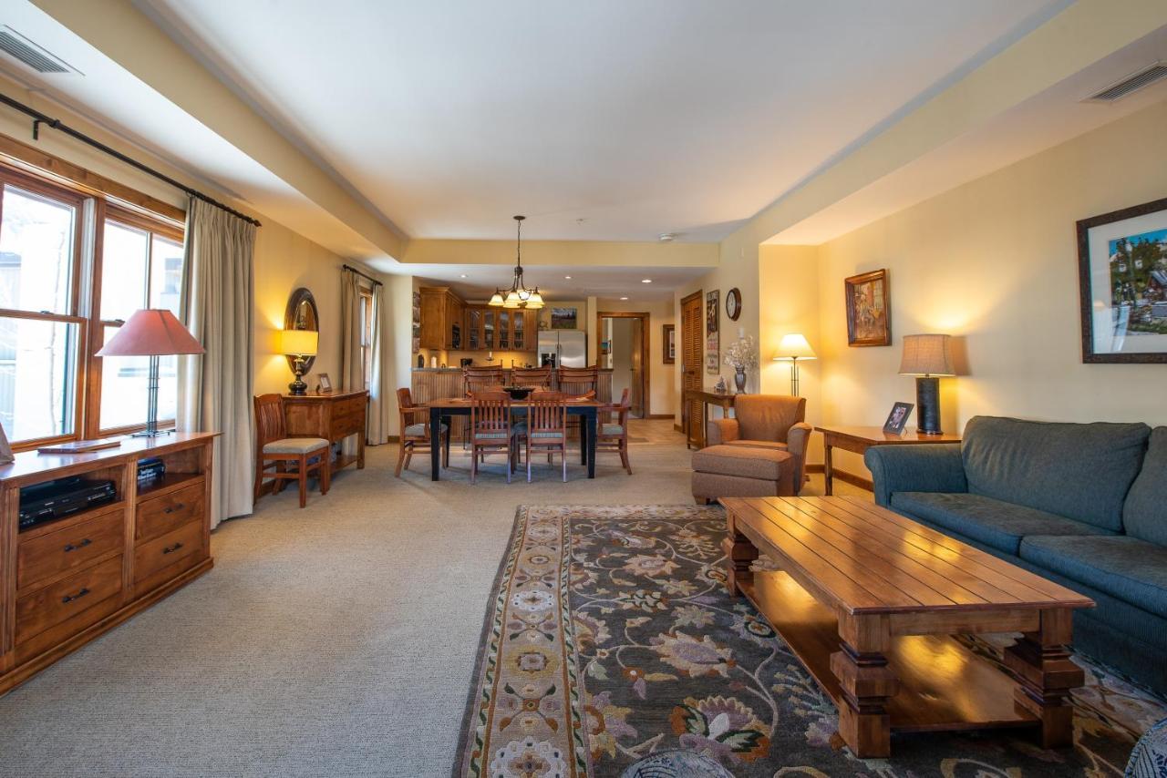 Two Bedroom Condo With Balcony Over Mountaineer Square - Just Steps From The Slopes! Condo Crested Butte Kültér fotó