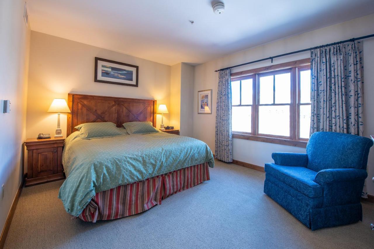 Two Bedroom Condo With Balcony Over Mountaineer Square - Just Steps From The Slopes! Condo Crested Butte Kültér fotó